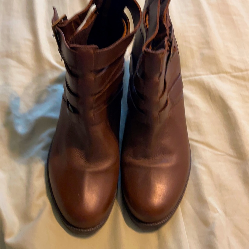 Brown leather boots size 40